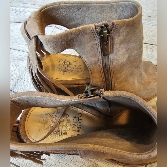 Vince Camuto Women's Size 8 Kyleena Open Toe Block Heel Fringe Festival Shoe - Picture 6 of 13